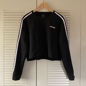 Cropped adidas sweatshirt